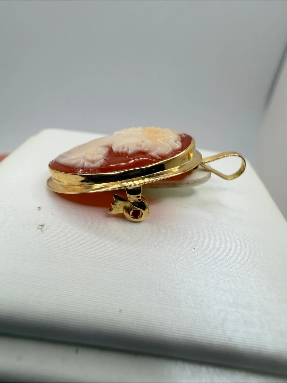 Vintage 18kt (750) Yellow Gold 20x15mm Cameo Pendant/Brooch/Pin combo!‎
